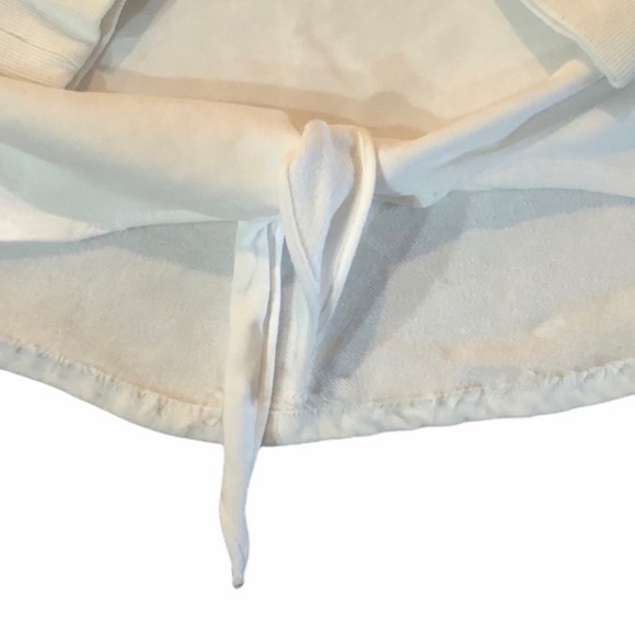 Sugar + Lips white longsleeve eyelet pullover casual neutral sweatshirt medium - Picture 11 of 12